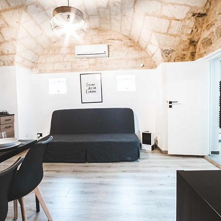 Sanavar Apartment Бари Екстериор снимка