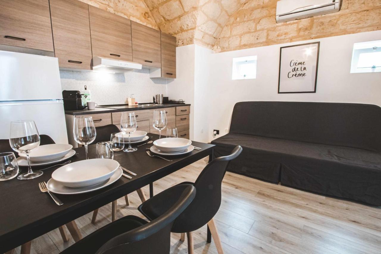 Sanavar Apartment Бари Екстериор снимка
